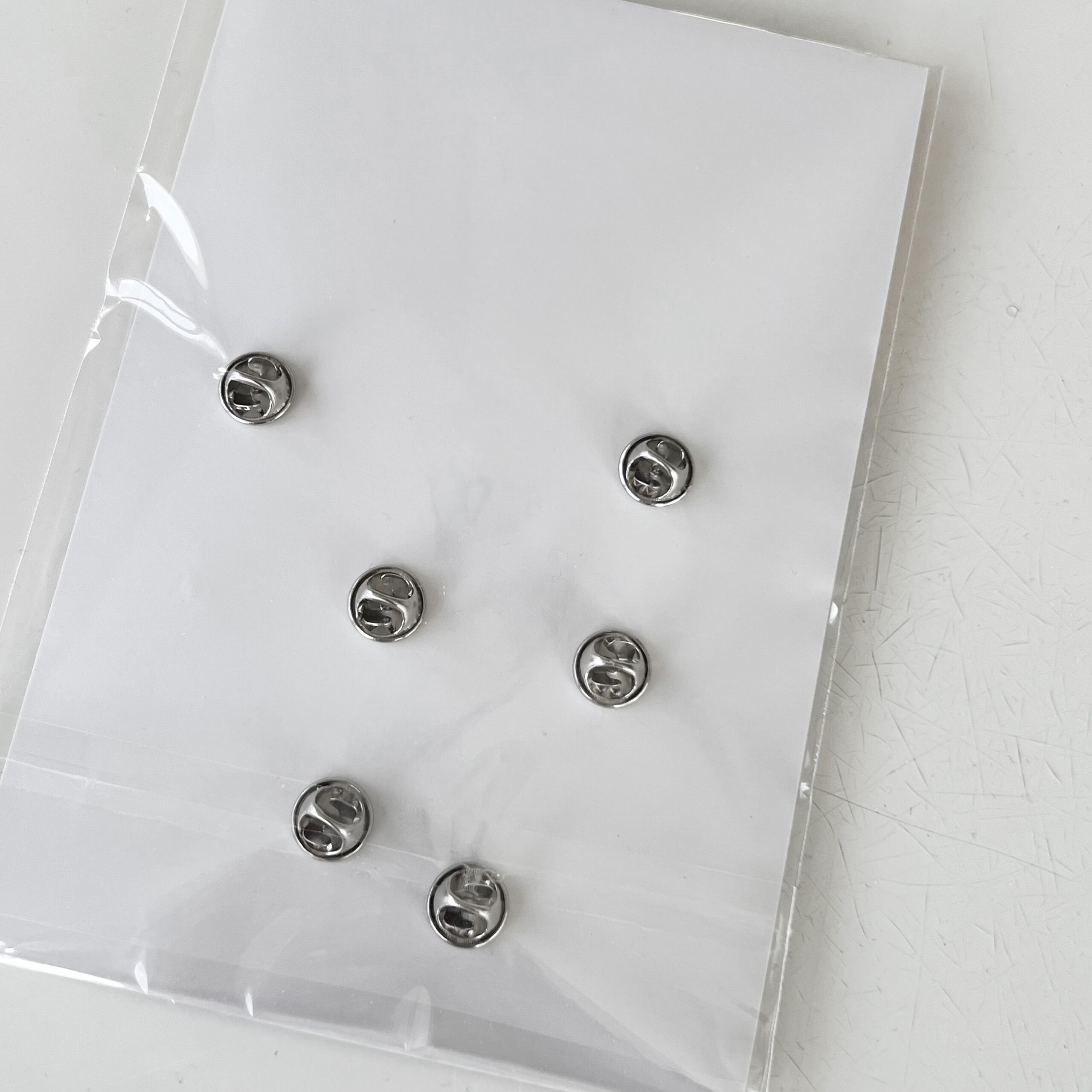 Collector Pin Set – 3 Metal Pins (50 mm) - JAPAN ZOMBIE Apocalypse - Image 3